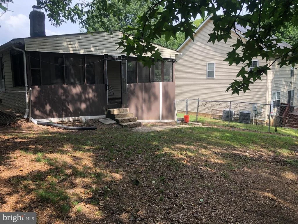 Photo of 516 MENTOR AVENUE