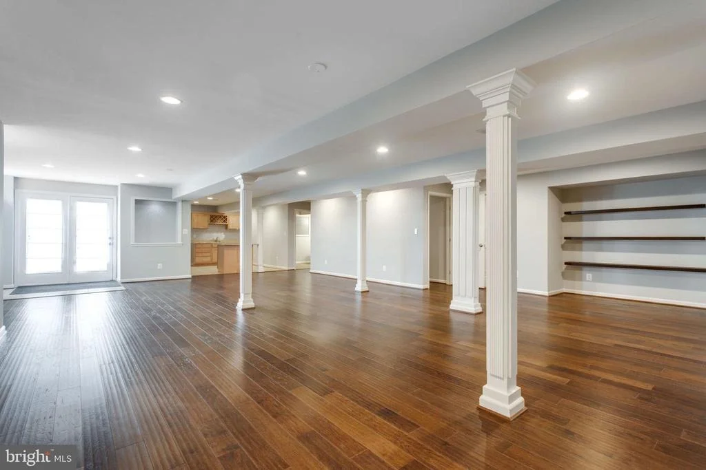 Photo of 6961 TANGLEWOOD DRIVE