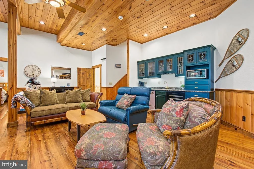 Photo of 2747 MARSH HILL ROAD