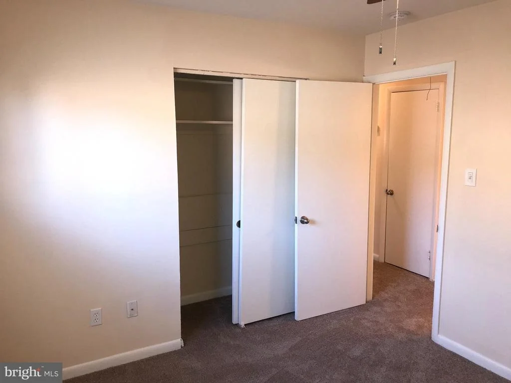 Photo of 6200 AUTH ROAD