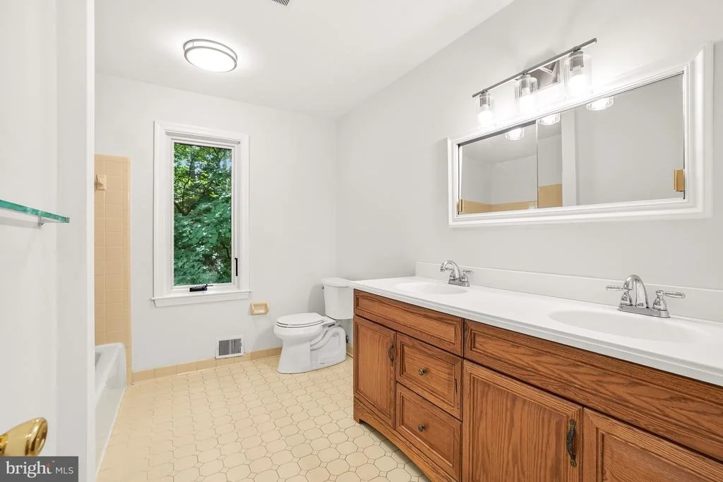 Photo of 11701 BEEKMAN PLACE
