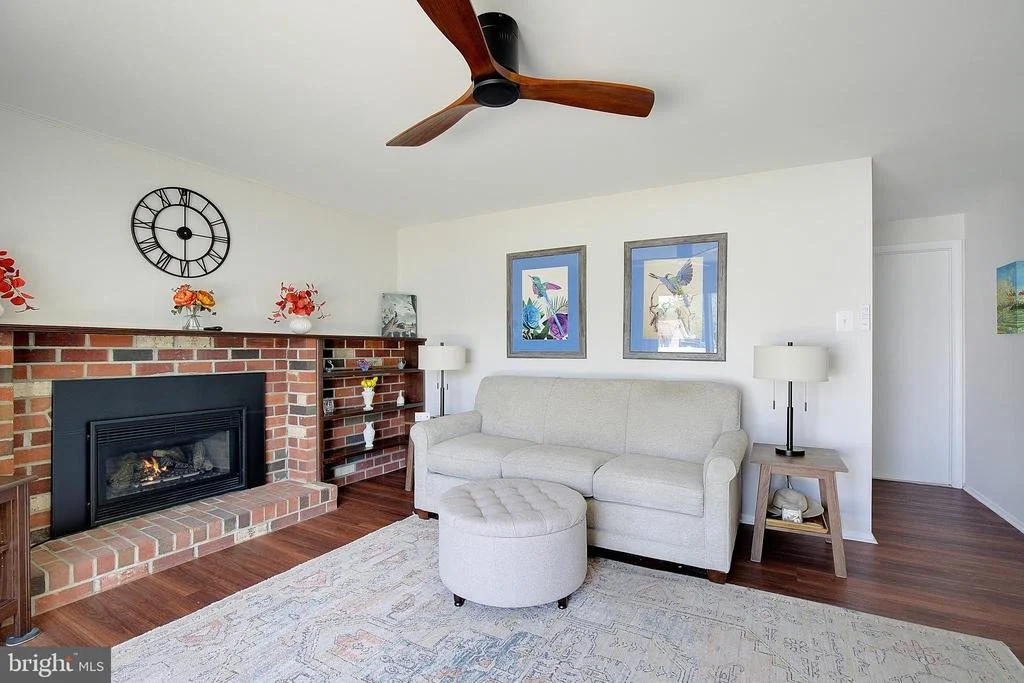 Photo of 5304 DORIS DRIVE