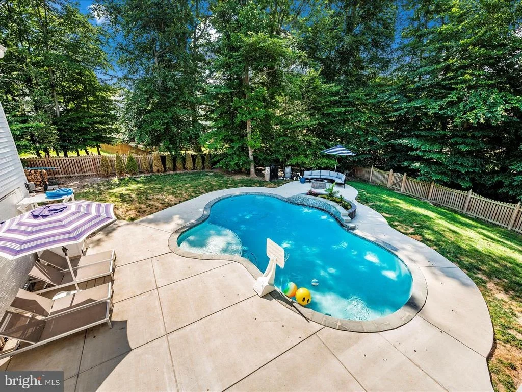 Photo of 6436 DRESDEN PLACE