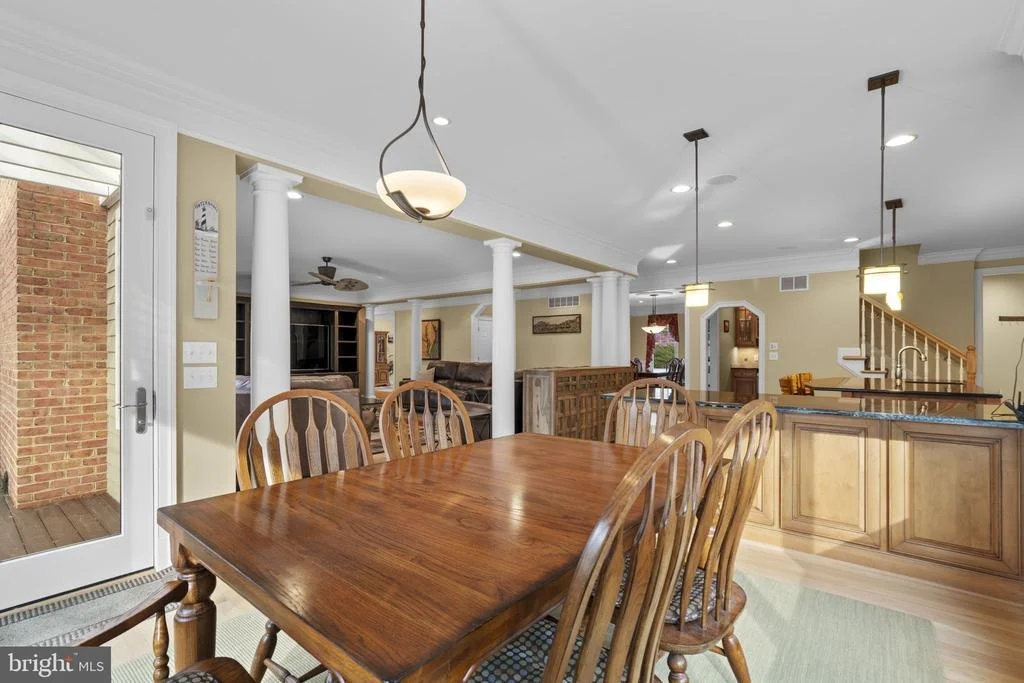 Photo of 370 EAGLE HILL ROAD