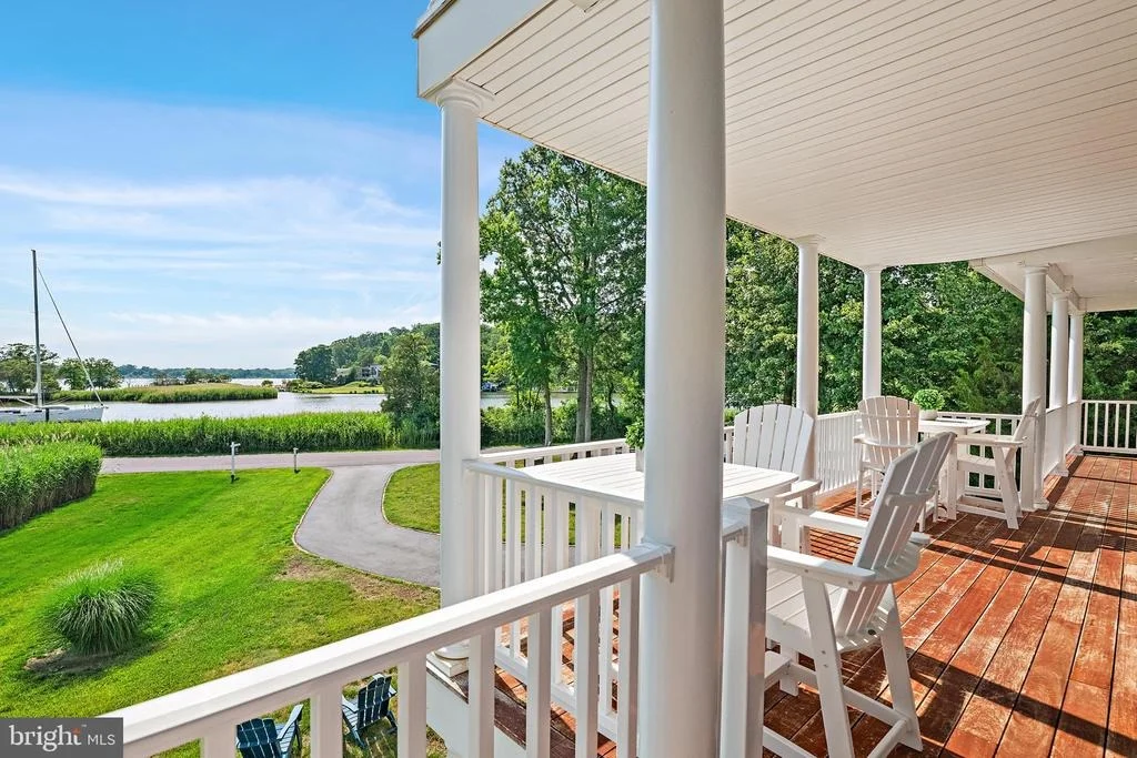 Photo of 621 HARBOR DRIVE