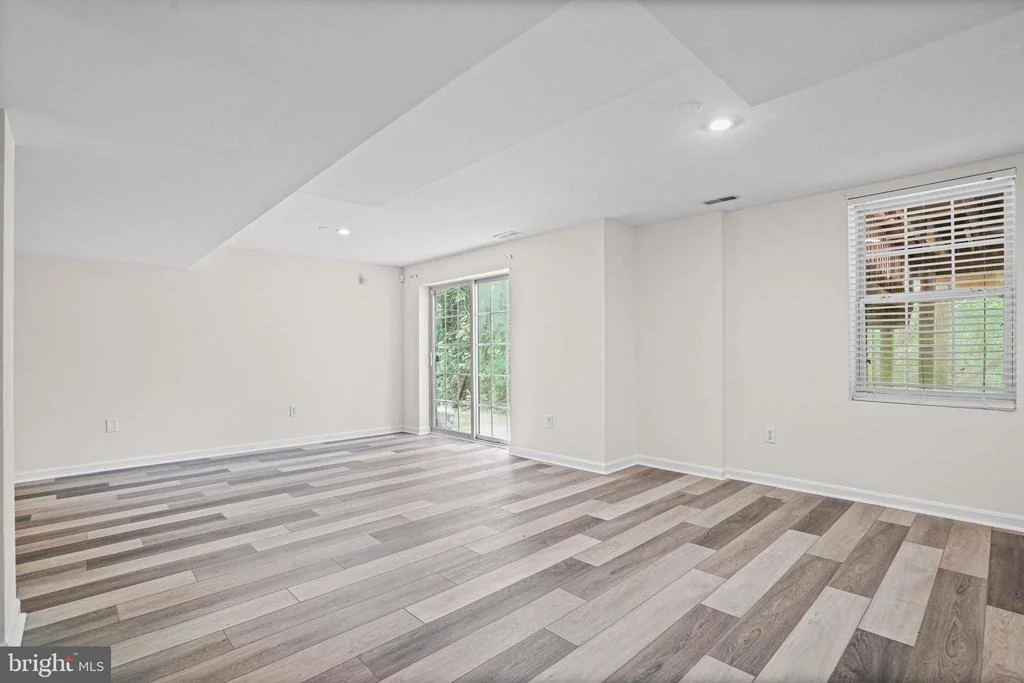 Photo of 5082 SPRINGHOUSE CIRCLE