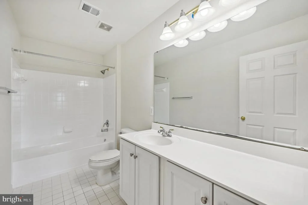 Photo of 2132 CHESTNUT LANE
