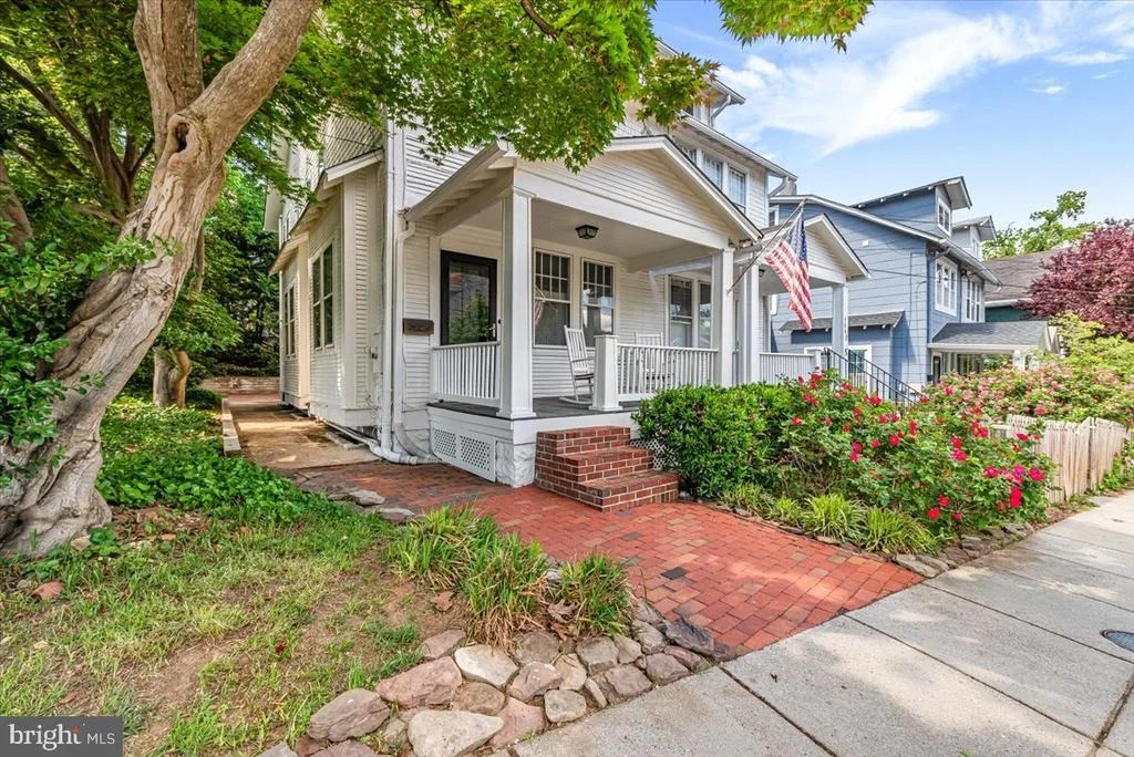 Photo of 4651 Q STREET NW