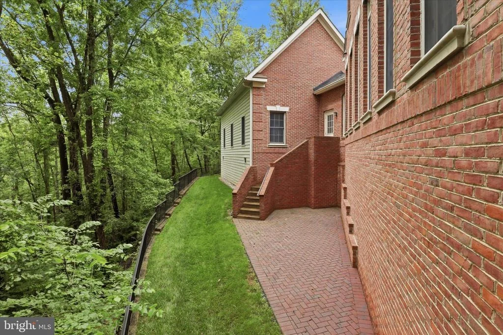 Photo of 1127 MARLENE LANE