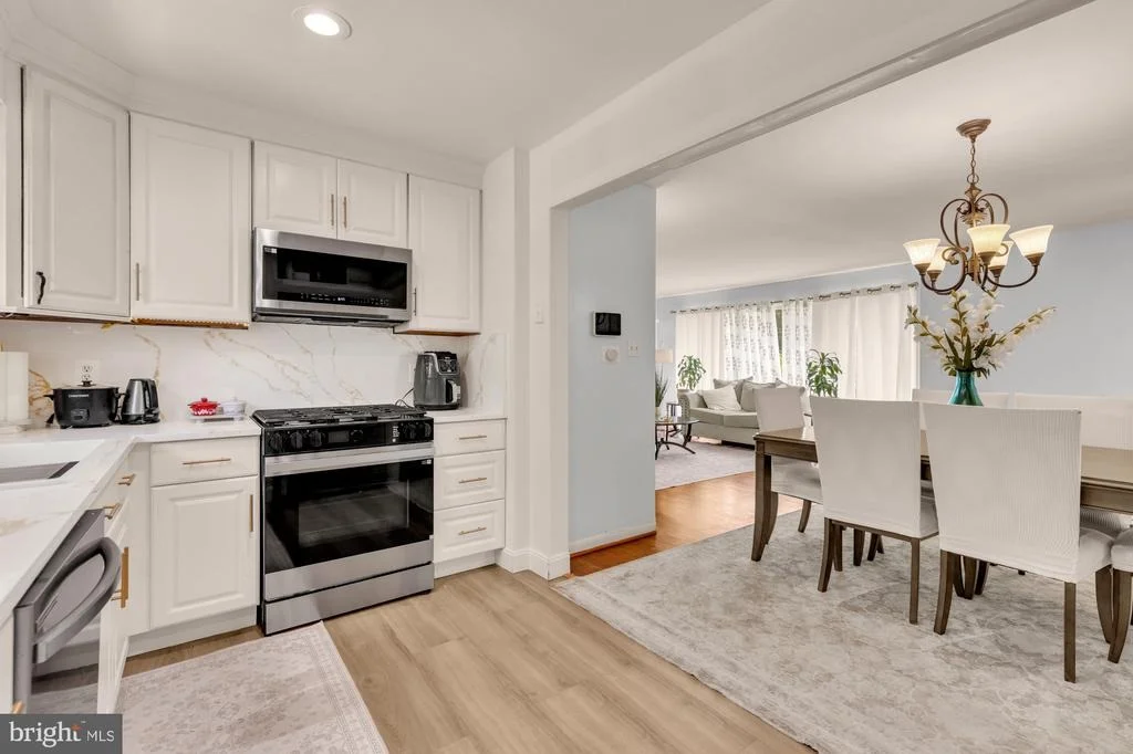 Photo of 12812 BUSHEY DRIVE
