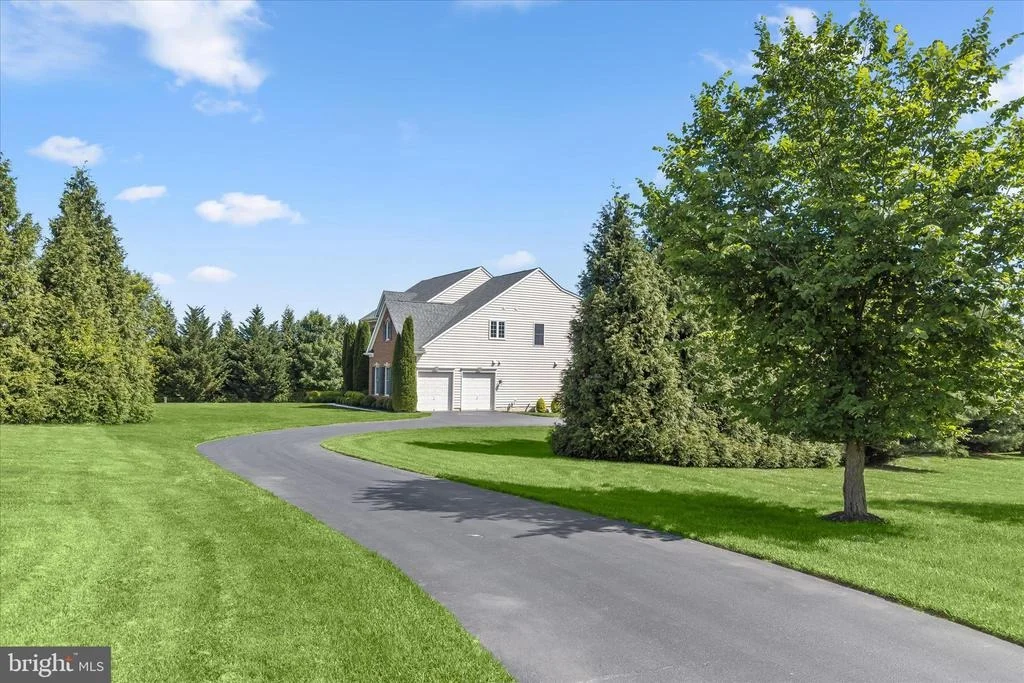 Photo of 14935 MICHELE DRIVE