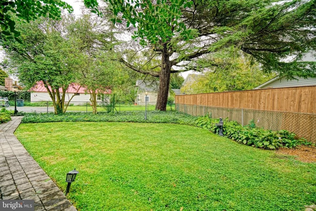 Photo of 519 KINGS HIGHWAY