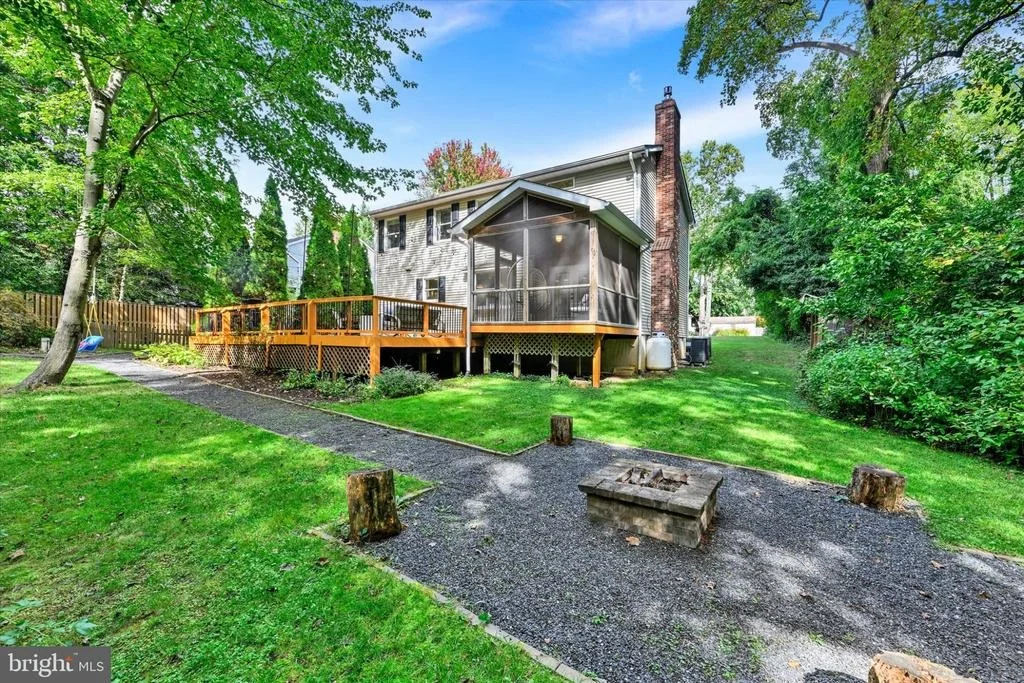 Photo of 1292 SWAN DRIVE