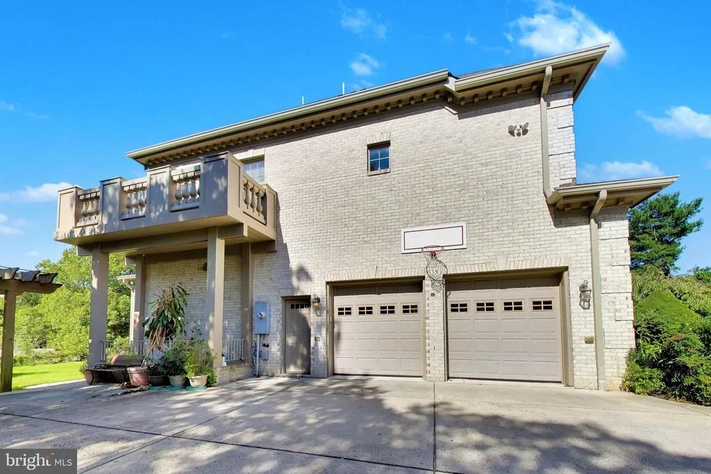 Photo of 6639 LOCUST WAY