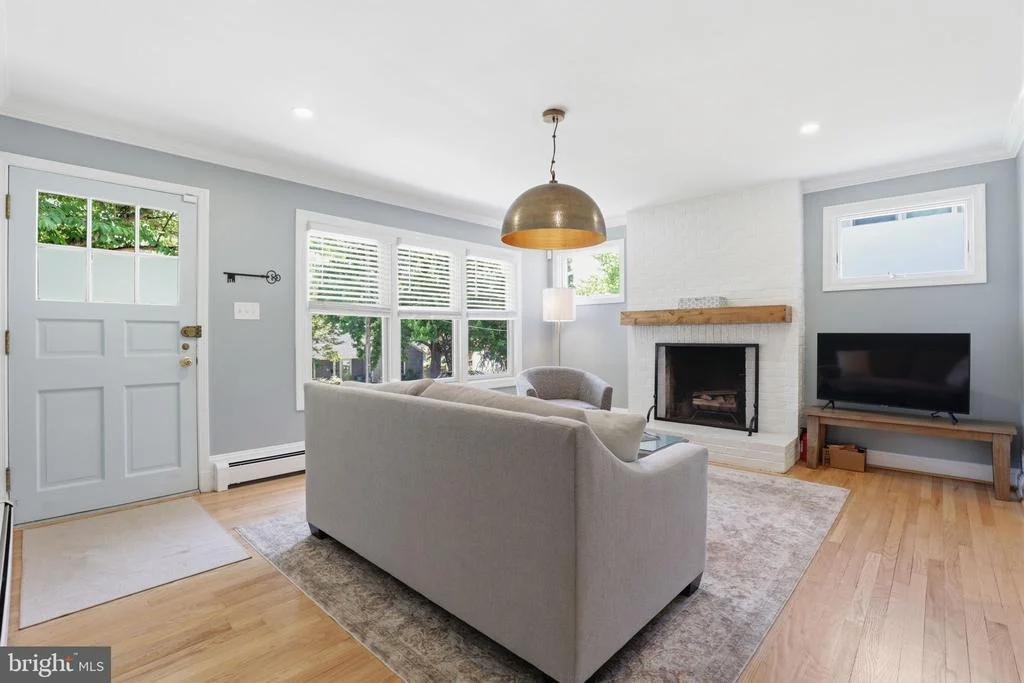 Photo of 443 SCHLEY ROAD