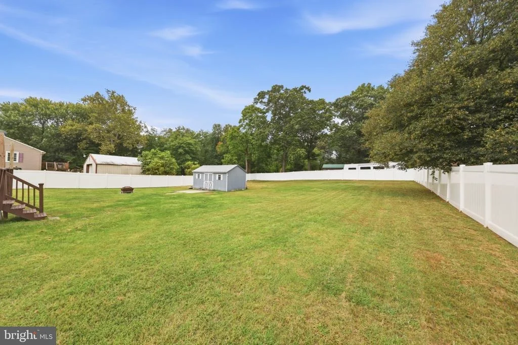 Photo of 989 BOUNDARY ROAD