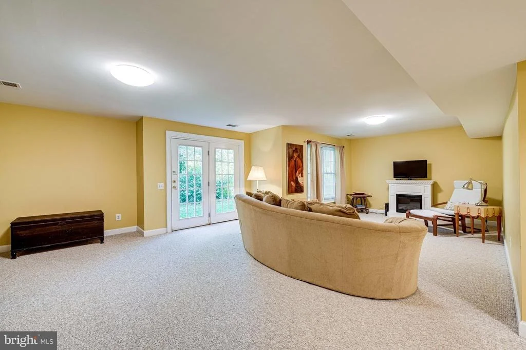 Photo of 9728 HIDDEN VALLEY ROAD