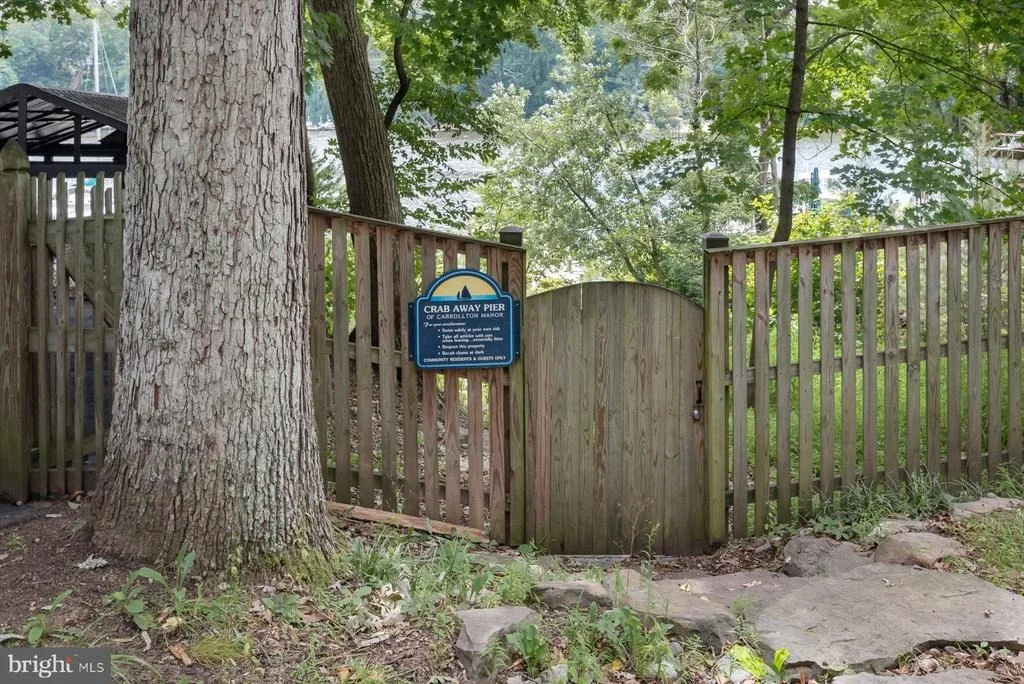 Photo of 579 WEST DRIVE
