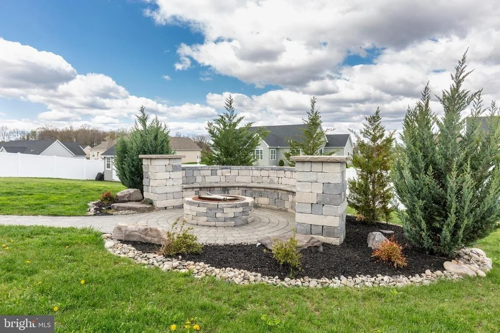 Photo of 975 BECK MILL ROAD