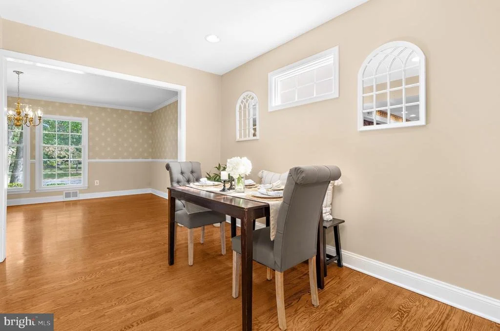 Photo of 668 WHITE SWAN DRIVE