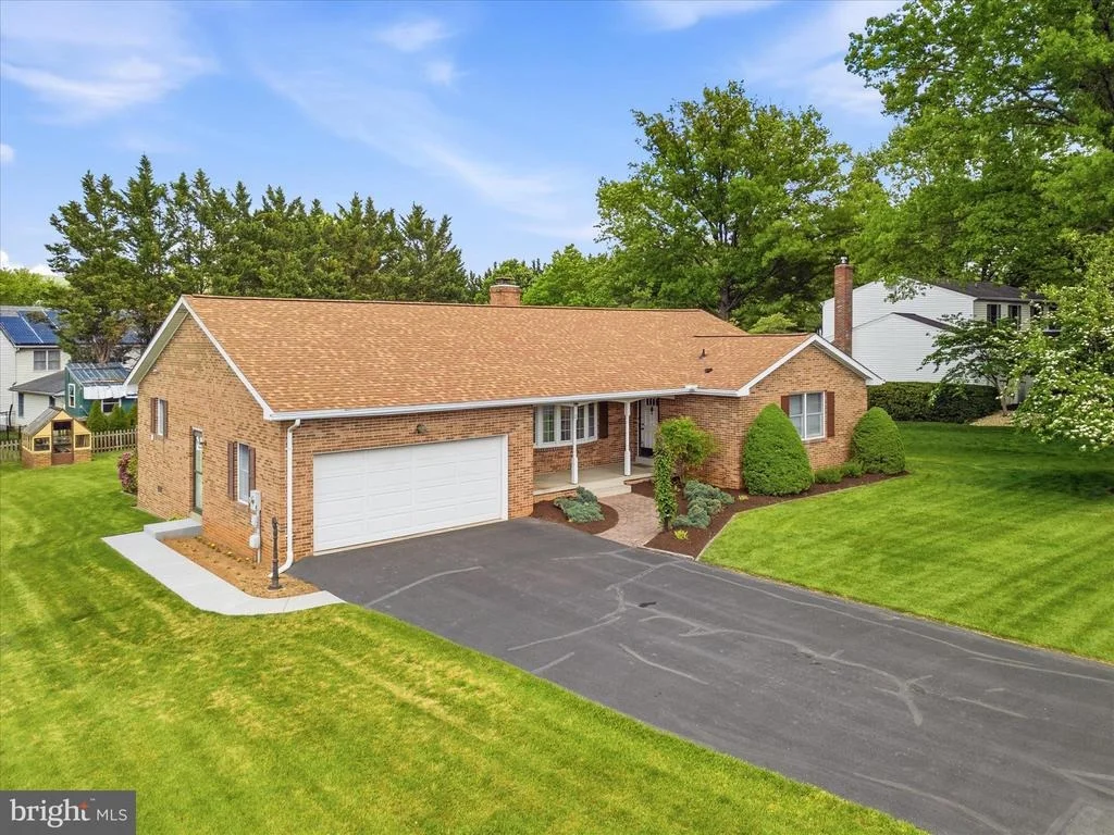 Photo of 12 CAROLINE DRIVE