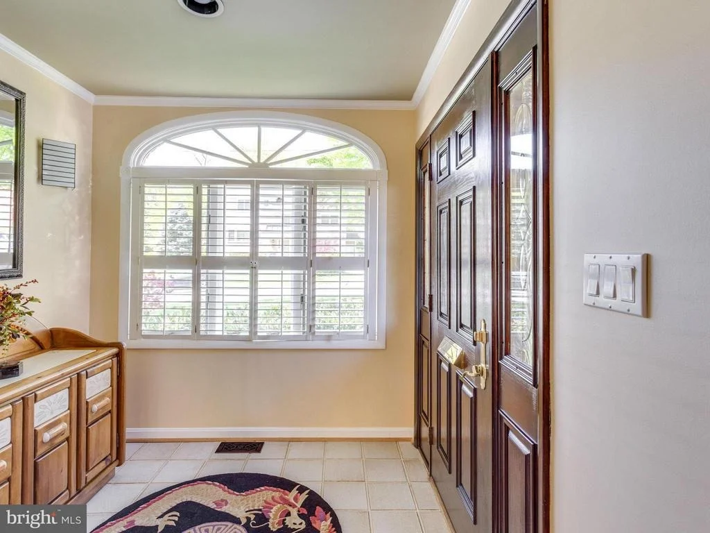Photo of 1827 DEER DRIVE
