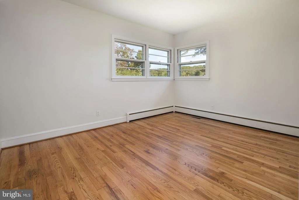 Photo of 9258 LEE HIGHWAY