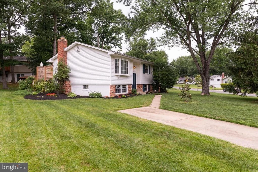 Photo of 6708 WALKER BRANCH DRIVE