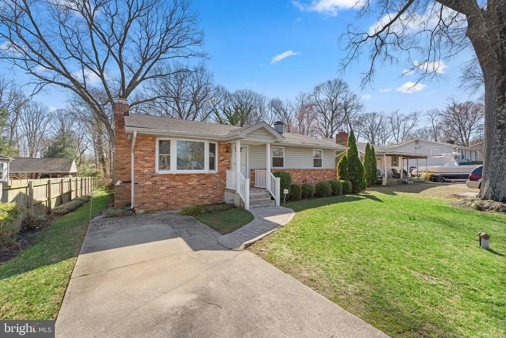 Photo of 1071 OMAR DRIVE