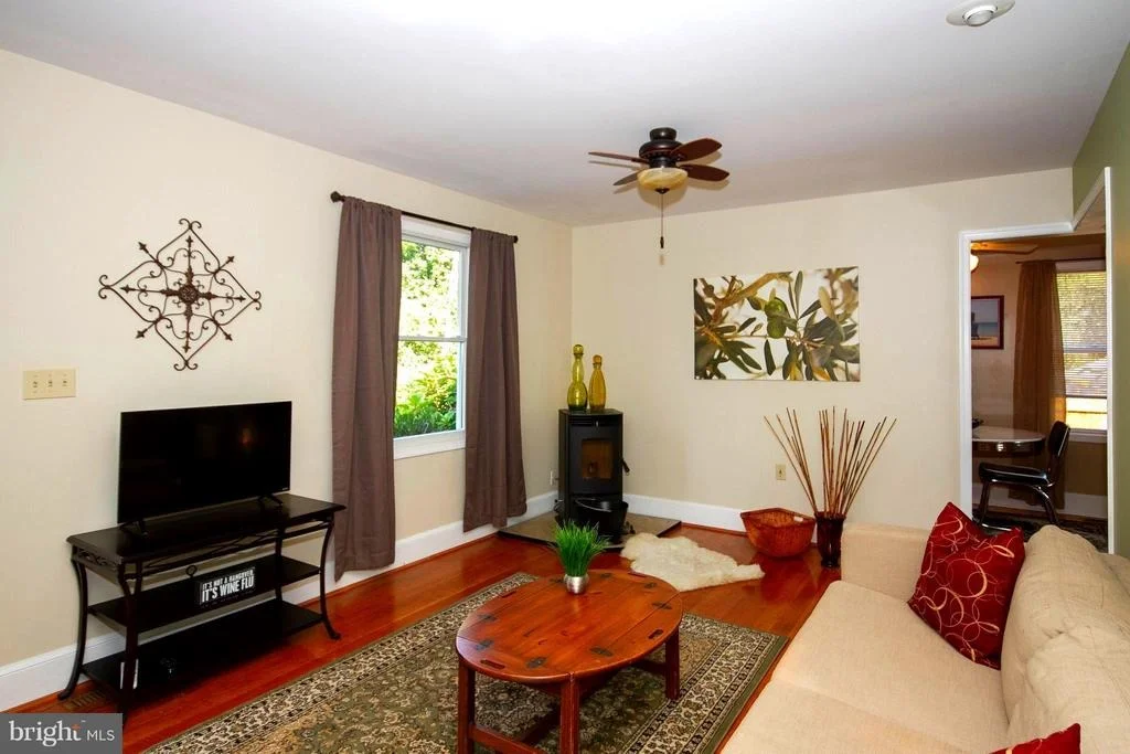 Photo of 987 PATUXENT ROAD