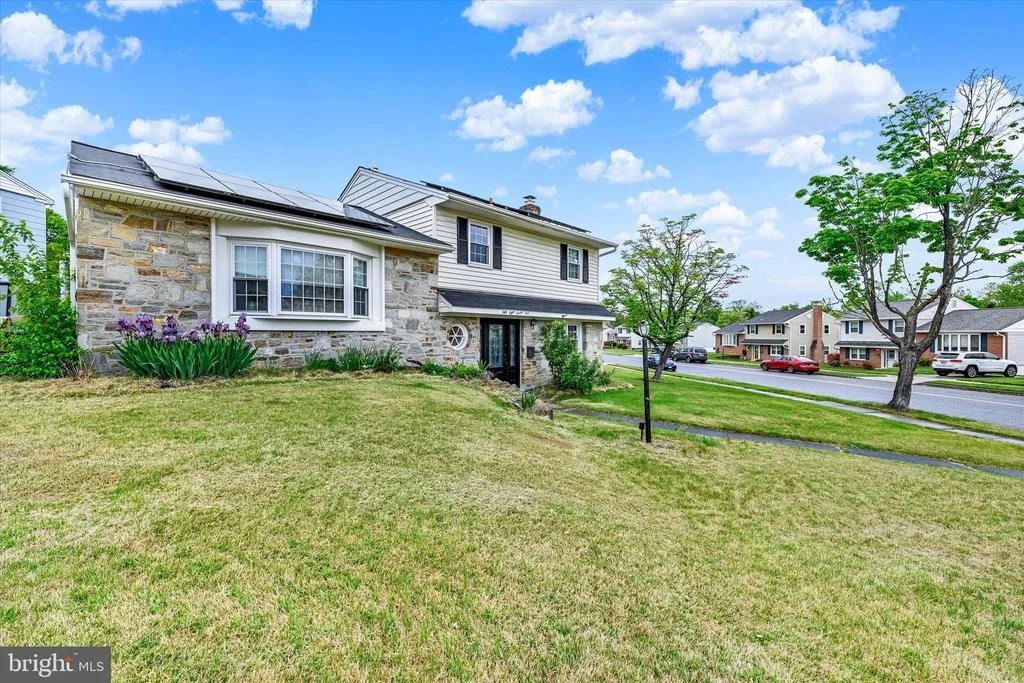 Photo of 5824 OAKLAND ROAD