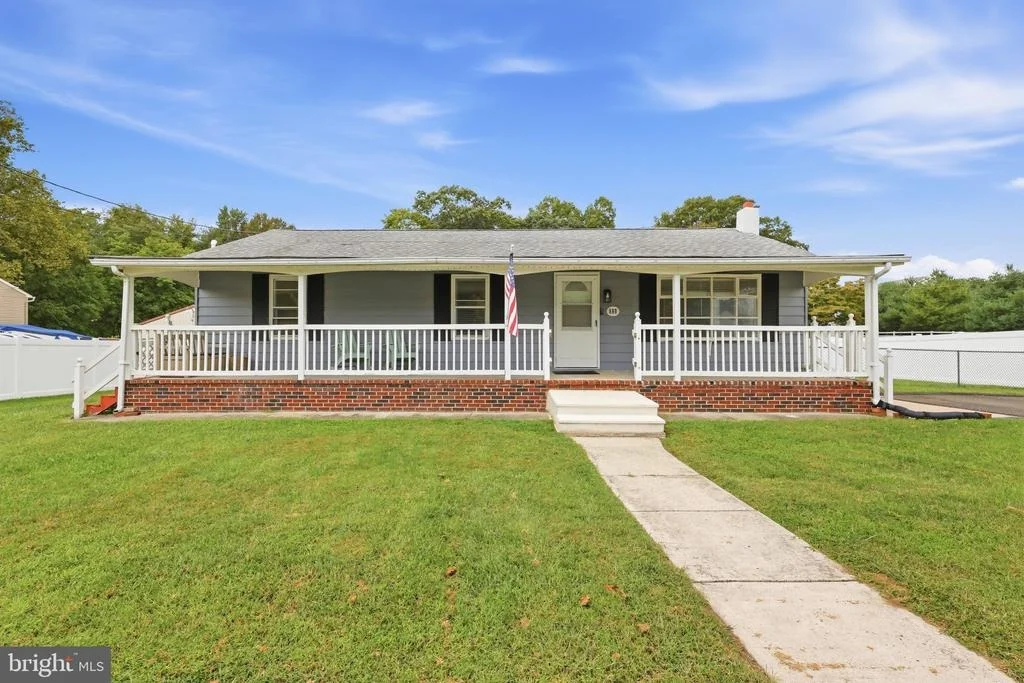 Photo of 989 BOUNDARY ROAD
