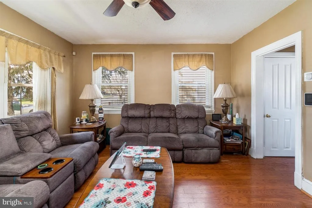 Photo of 110 DORIS AVENUE