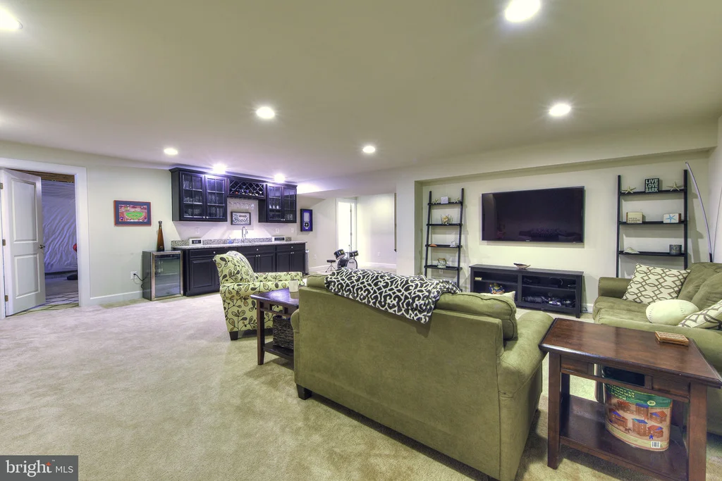 Photo of 33512 AUBURN DRIVE