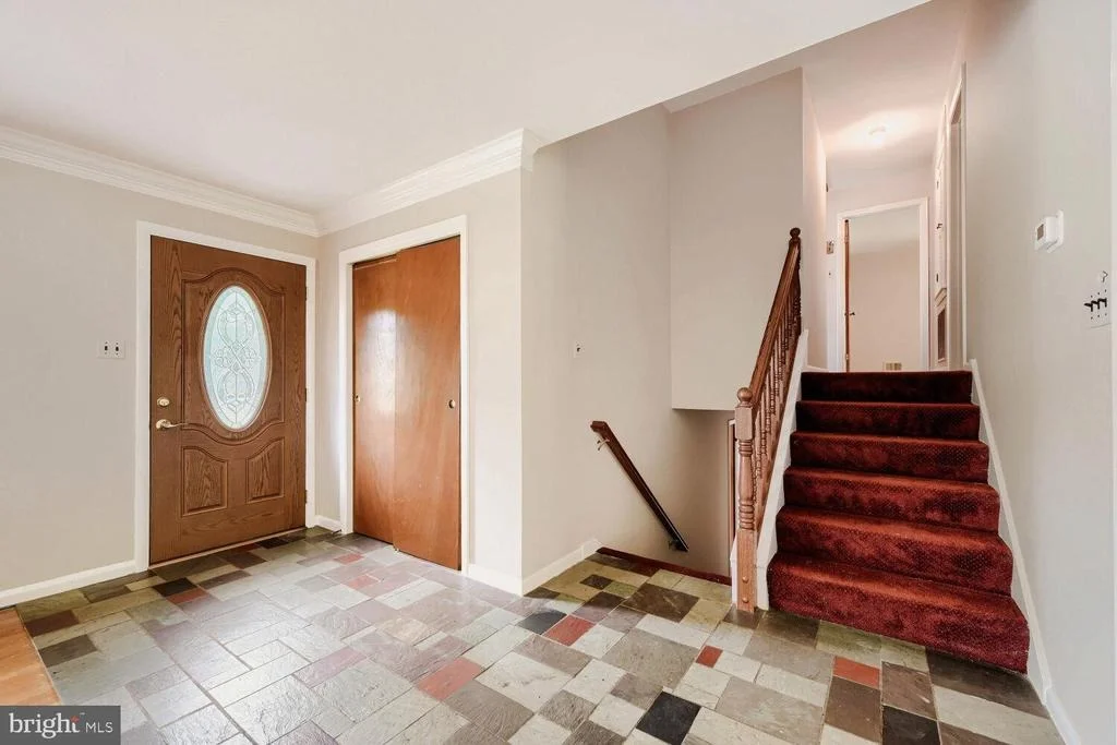 Photo of 304 PINE CIRCLE