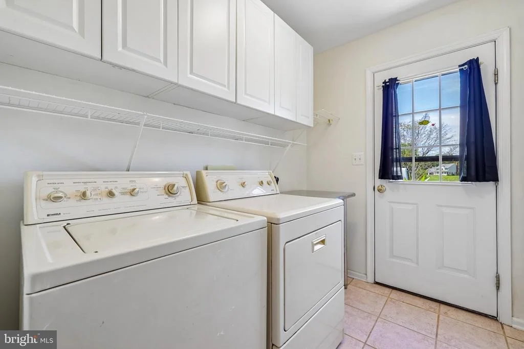 Photo of 3993 WINDERMERE WAY