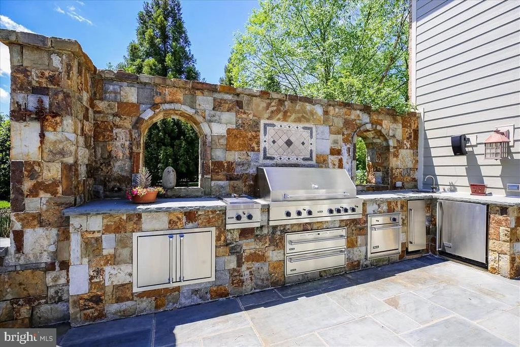 Photo of 21129 GOLF ESTATES DRIVE