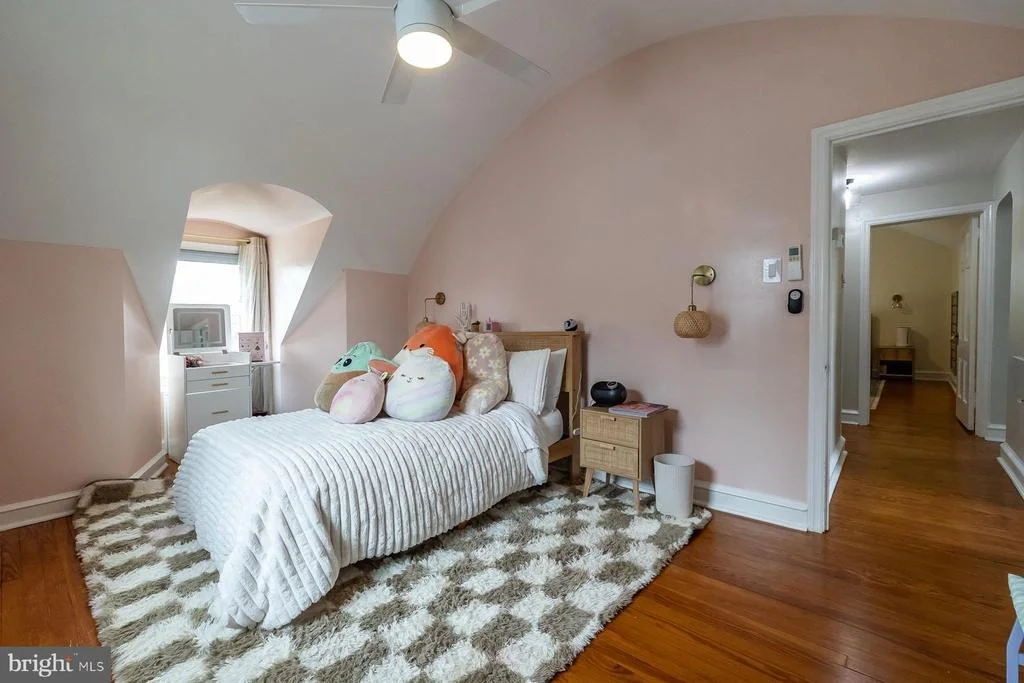 Photo of 15 KENDALL BOULEVARD