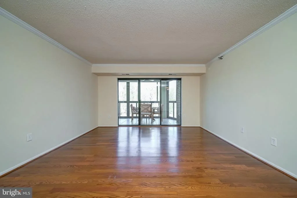 Photo of Unit 4521 at 15100 INTERLACHEN DRIVE