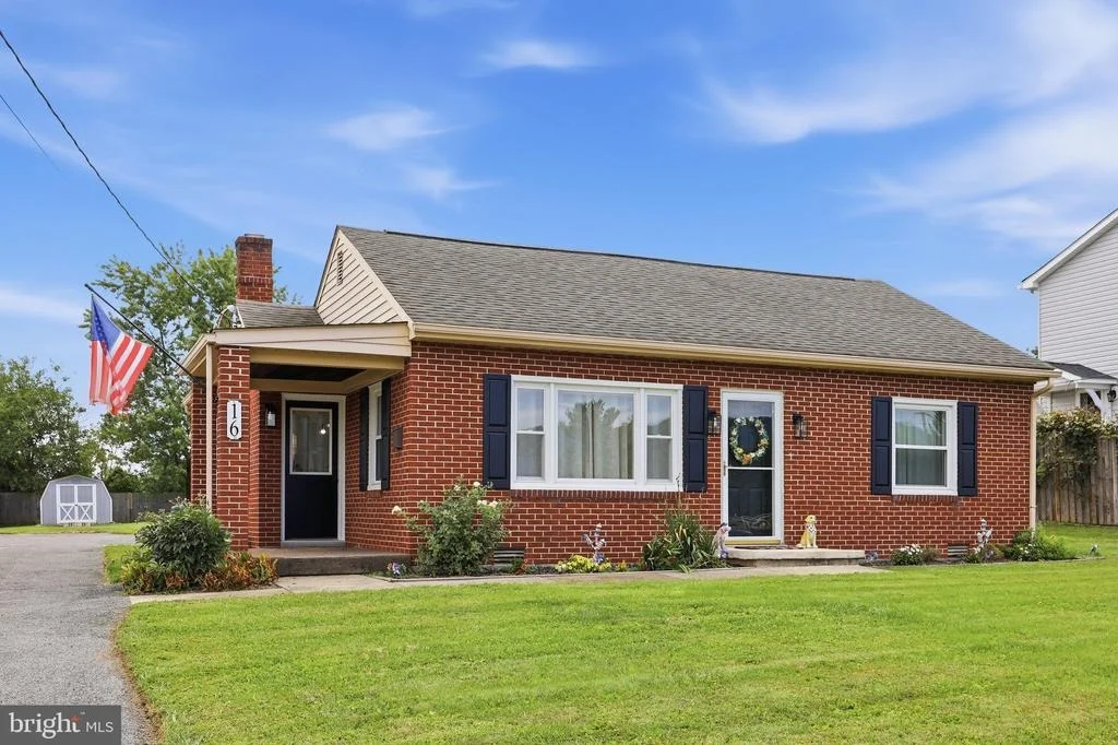 Photo of 16 SUMMIT AVENUE