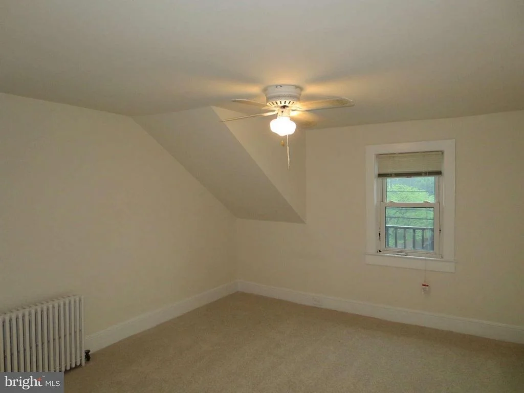 Photo of 703 HOLLYWOOD AVENUE