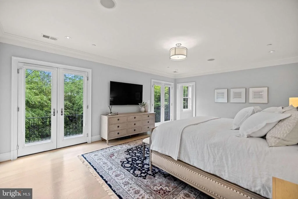 Photo of 4410 MEADOW ROAD NW