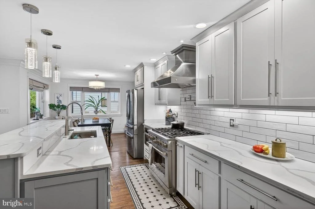 Photo of 5100 YORKTOWN BOULEVARD