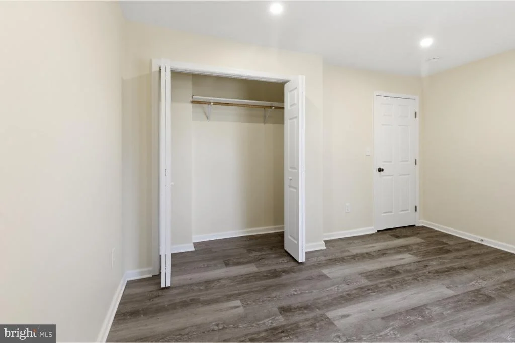 Photo of 24823 CUTSAIL DRIVE