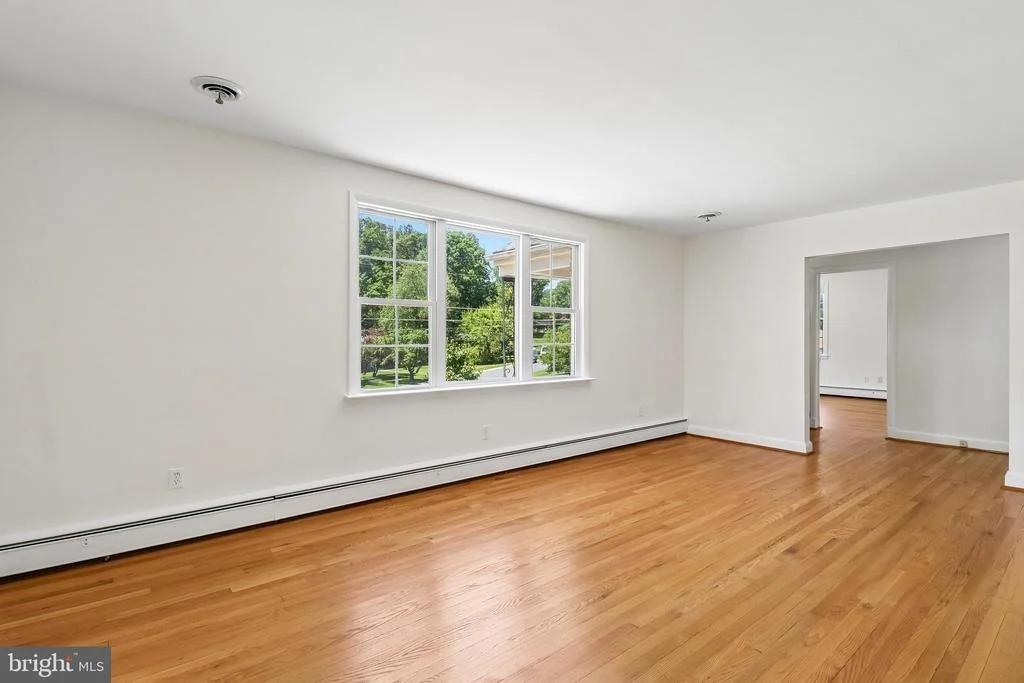 Photo of 400 SOUTHWEST DRIVE