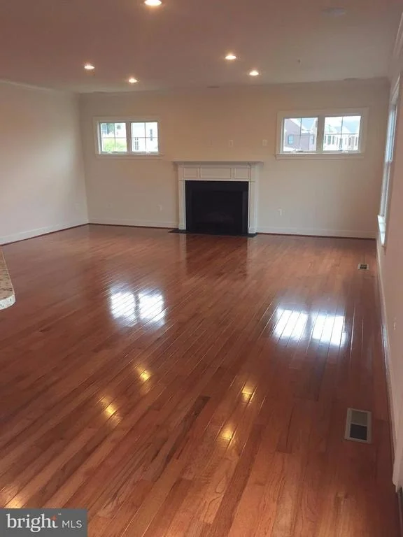 Photo of 3499 URBANA PIKE