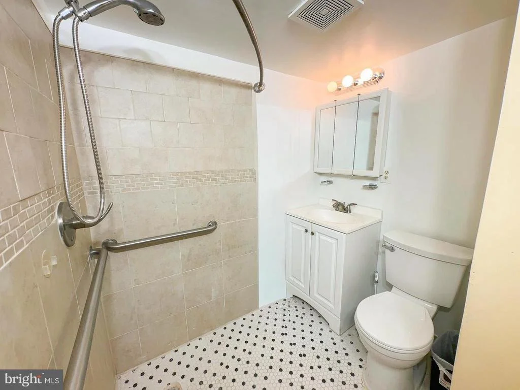 Photo of 1106 45TH PLACE SE