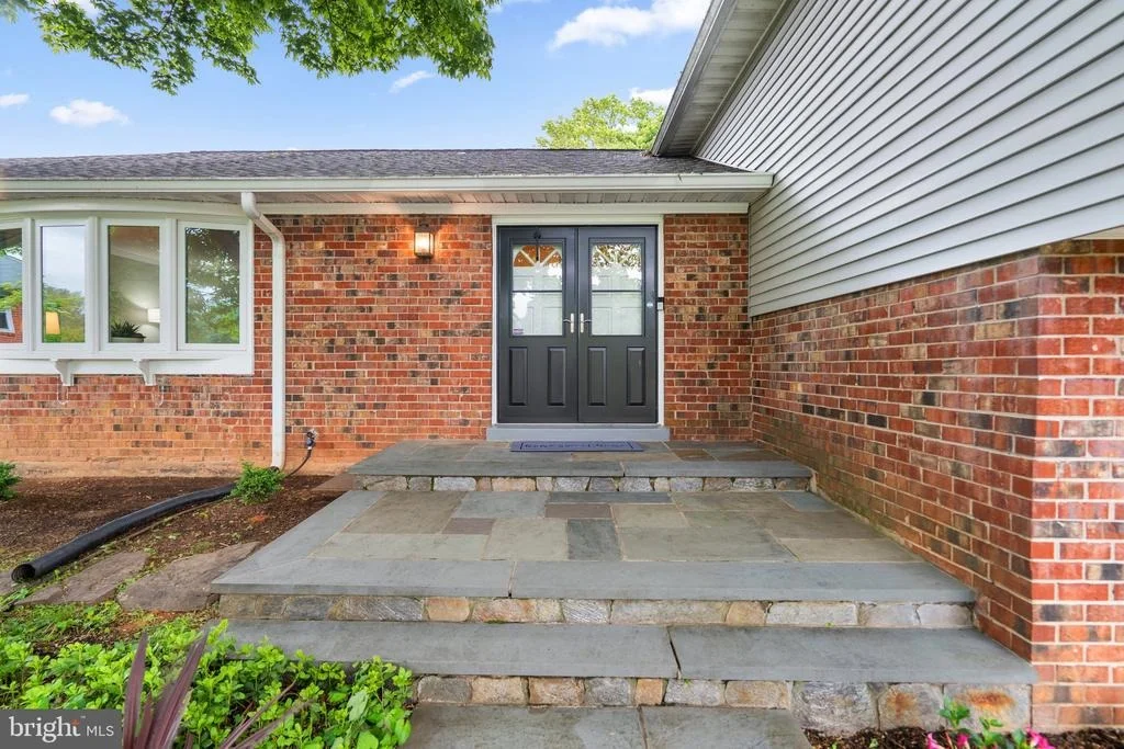 Photo of 17621 PRINCE EDWARD DRIVE