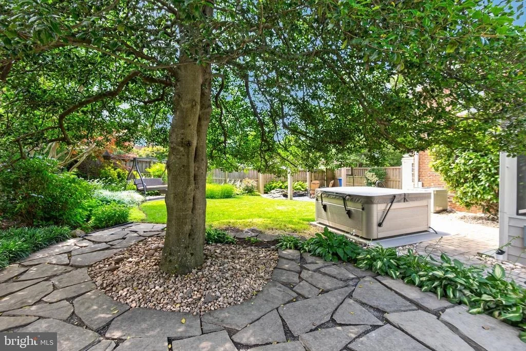 Photo of 9701 LAWNDALE DRIVE