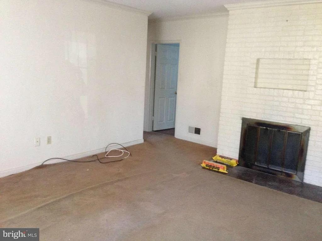 Photo of 915 PATTON DRIVE